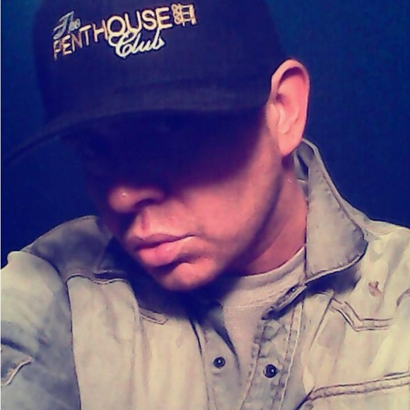 Meet your Posher, James - Picture 3 of 3